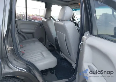 2005 Jeep Liberty Limited Edition z USA, uszkodzony, nr VIN 1J4GL585X5W660225